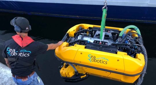 an image of the searobotics HullBug